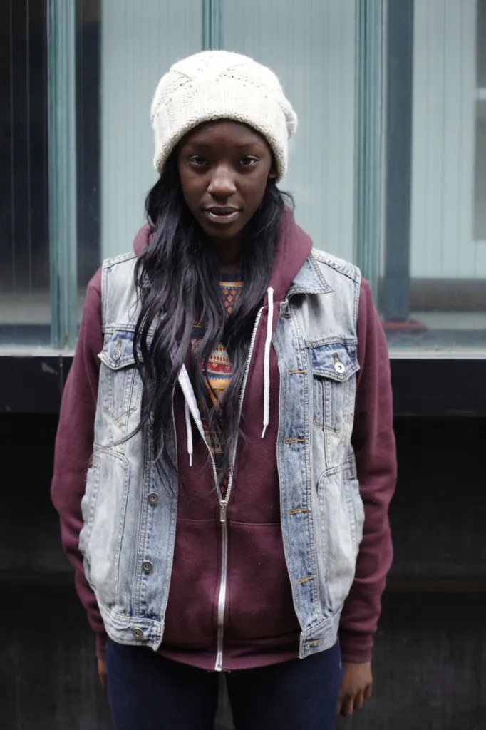 Uniqlo: Uniqlooks — commercial, fashion and portrait photograph in London, UK, frame 42 of 49.